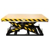 Table élévatrice électrique 2500kg Plateau 1830x1220mm  vue de profil - position mi hauteur