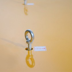 Zoom œillet de la table élévatrice électrique 2500kg plateau 1420x815mm