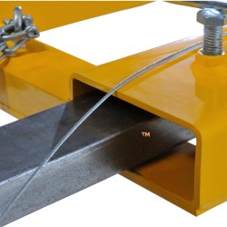 Manipulateur de fût 400kg pour chariot élévateur - zoom sur fourche et fourreau