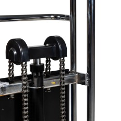 Zoom sur les chaines du Mini gerbeur table semi-électrique 1700mm