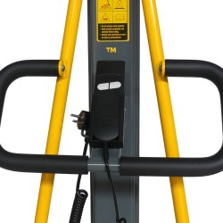 Zoom sur la télécommande du Gerbeur poste de travail 1500mm 250kg