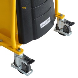 Zoom sur les roues directrices du Gerbeur poste de travail 1500mm 250kg