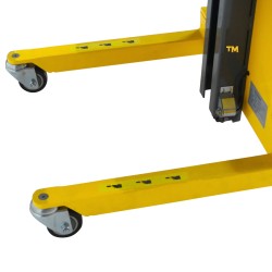 Zoom sur les bras au sol du Gerbeur poste de travail 1500mm 250kg