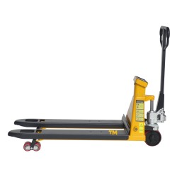 Vue de profil du transpalette peseur avec batterie 2000kg fourches levées