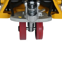 Transpalette peseur avec batterie 2000kg    zoom sur roues directrices