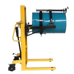 Vue de profil du Gerbeur retourneur de fût surbaissé 350kg levée 1500mm avec fût en position horizontale