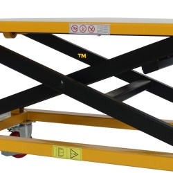 Zoom sur les ciseaux de la table élévatrice à manivelle 300kg plateau 1150x750mm