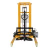 Vue de face du Gerbeur basculeur de Fût encadrant 450kg levée 2100mm