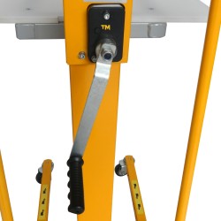 Zoom sur la manivelle du Gerbeur poste de travail à manivelle 1500mm 100kg