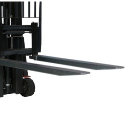 Vue 3/4 des Rallonges de fourches galvanisées pour chariot élévateur 2100mm