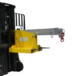 Vue en position allongée racourcie de la Potence pour chariot élévateur- télescopique articulée 2.5 tonnes