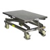 Vue de 3/4 de la table élévatrice 300 kg à manivelle inox - plateau 950 x 600 mm