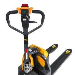 Vue du timon du transpalette électrique Premium 2000 kg batterie lithium 48/20 V/Ah