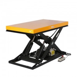 Table élévatrice électrique 2500kg Plateau 1420x815mm 380 Volts triphasé plateau mi haut